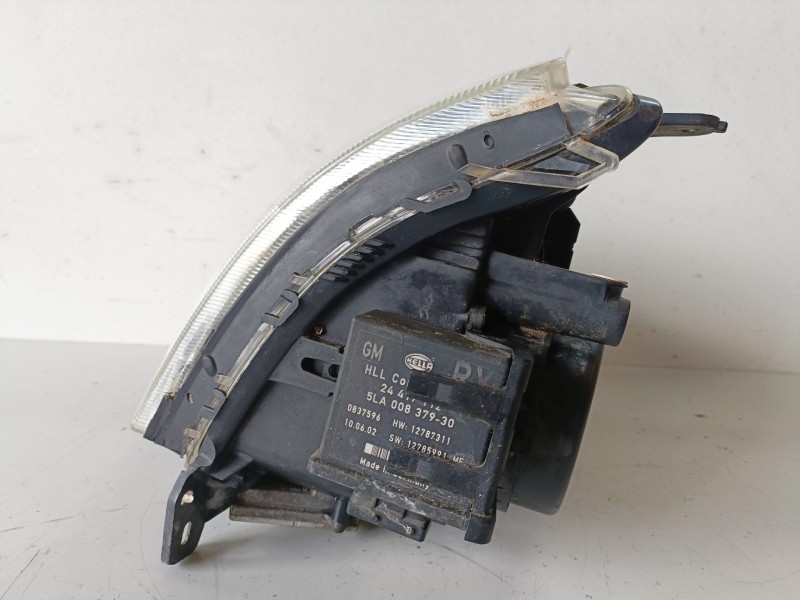 Recambio de faro izquierdo para opel vectra c berlina y22dtr referencia OEM IAM   