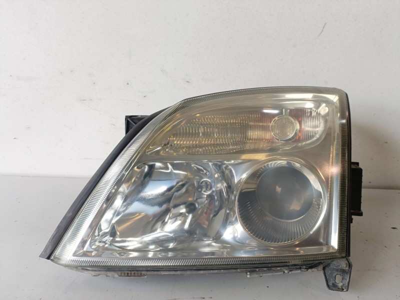 Recambio de faro izquierdo para opel vectra c berlina y22dtr referencia OEM IAM   