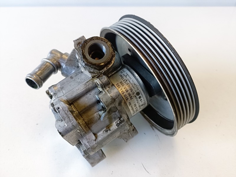 Recambio de bomba direccion para audi a4 berlina (8e) bcz referencia OEM IAM 8E0145155  