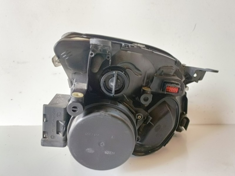 Recambio de faro izquierdo para opel vectra c berlina y22dtr referencia OEM IAM   