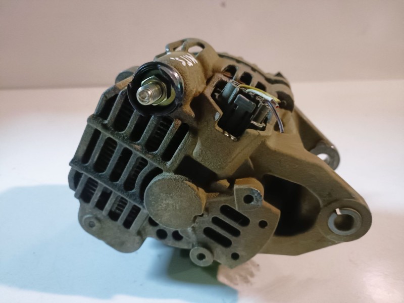 Recambio de alternador para mitsubishi montero pinin io (h60/h70) 4g94 referencia OEM IAM MD360635  
