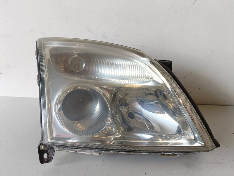Recambio de faro derecho para opel vectra c berlina y22dtr referencia OEM IAM   