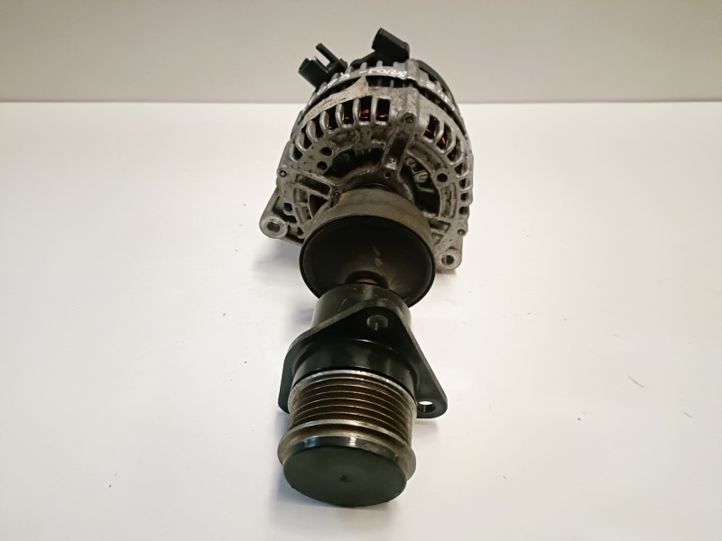 Recambio de alternador para ford mondeo berlina (ca2) qyba referencia OEM IAM 0121615008  