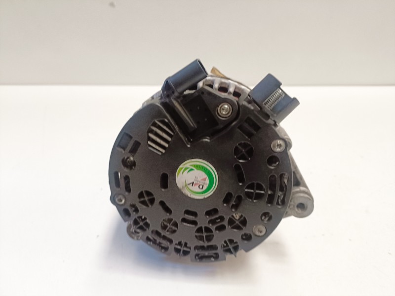 Recambio de alternador para ford mondeo berlina (ca2) qyba referencia OEM IAM 0121615008  