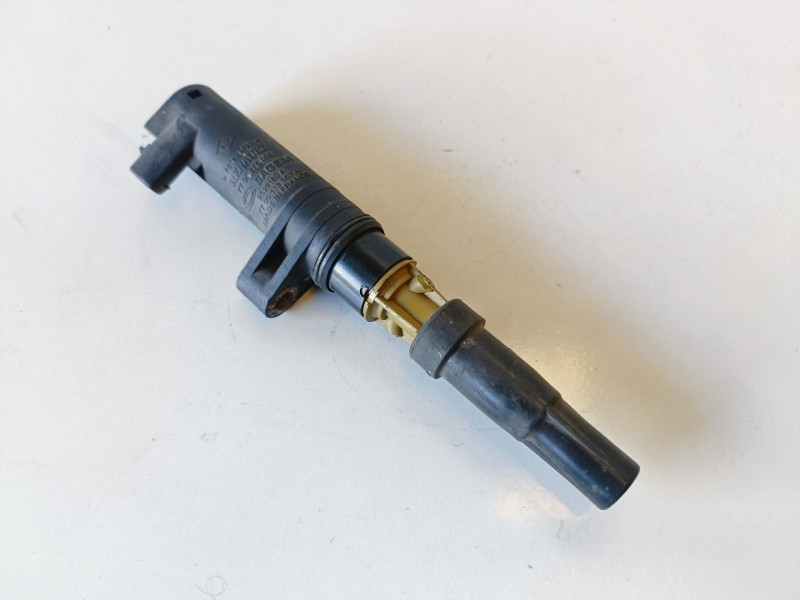 Recambio de bobina encendido para renault megane ii berlina 5p k4m760 referencia OEM IAM 7700113357A  