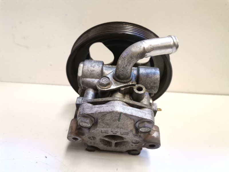 Recambio de bomba direccion para mitsubishi outlander (cu0w) 4g63 referencia OEM IAM   