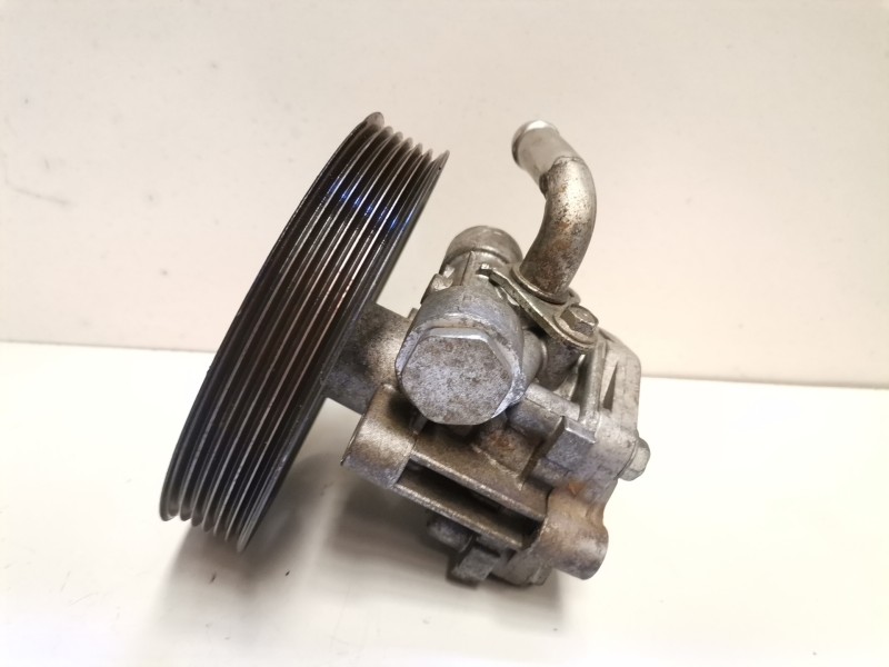 Recambio de bomba direccion para mitsubishi outlander (cu0w) 4g63 referencia OEM IAM   