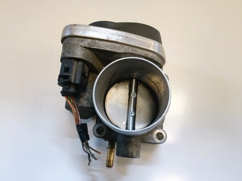 Recambio de caja mariposa para renault megane ii berlina 5p k4m760 referencia OEM IAM 8200171134B  