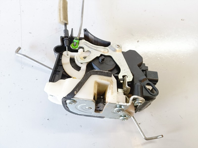 Recambio de cerradura puerta delantera izquierda para mitsubishi outlander (cu0w) 4g63 referencia OEM IAM   