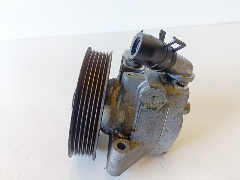 Recambio de bomba direccion para ford mondeo berlina (ca2) qyba referencia OEM IAM 6G913A696CD  
