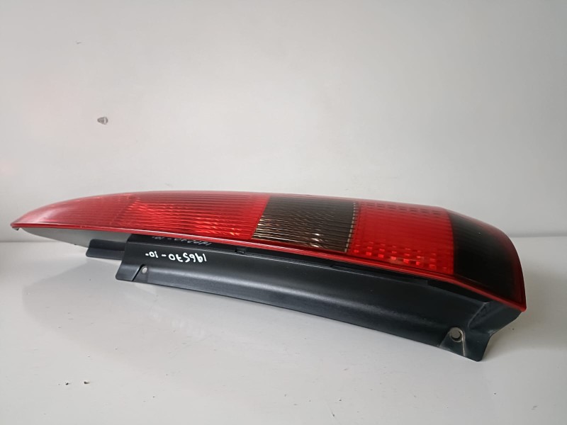 Recambio de piloto trasero derecho para ford fusion (cbk) fxjb referencia OEM IAM   