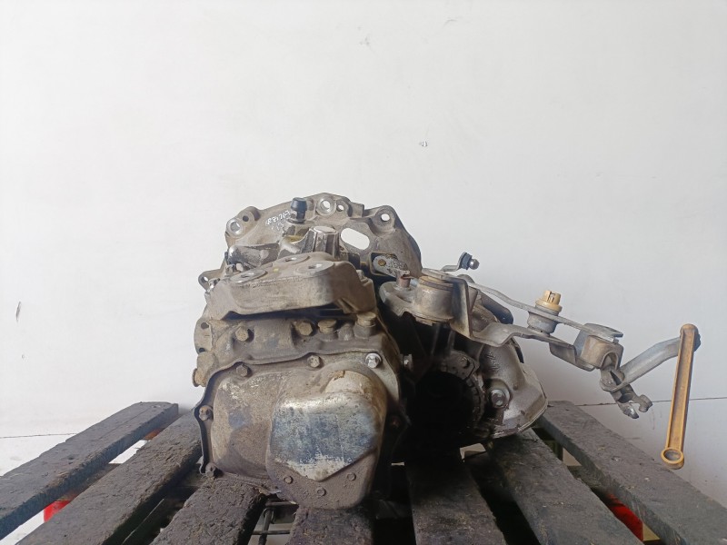 Recambio de caja cambios para opel corsa d z13dtj referencia OEM IAM F17W374  
