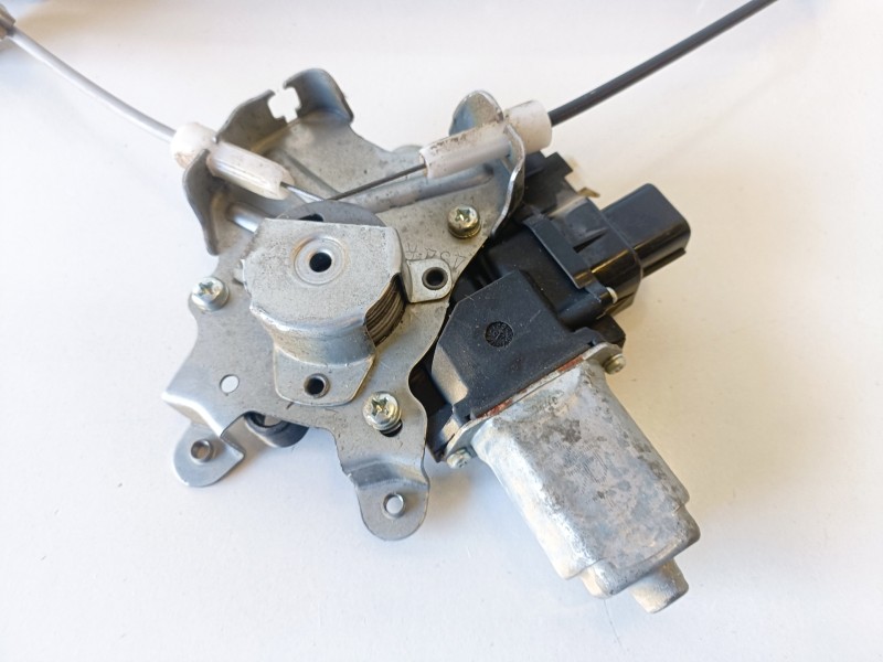 Recambio de elevalunas trasero izquierdo para mitsubishi outlander (cu0w) 4g63 referencia OEM IAM   