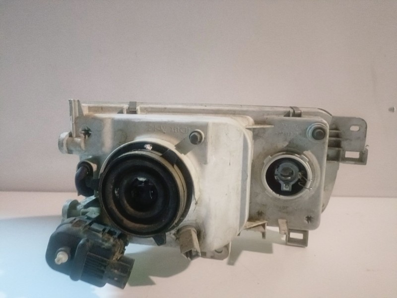 Recambio de faro izquierdo para nissan serena (c23m) ld23 referencia OEM IAM   