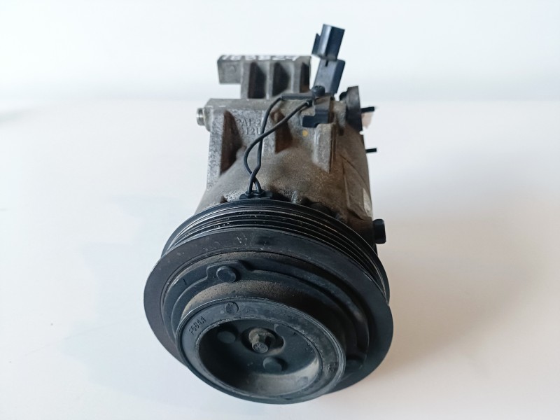 Recambio de compresor aire acondicionado para hyundai i20 (pb) d4fc referencia OEM IAM F500FGBCA03  