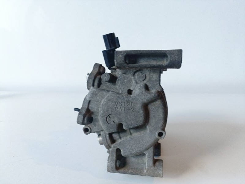 Recambio de compresor aire acondicionado para hyundai i20 (pb) d4fc referencia OEM IAM F500FGBCA03  