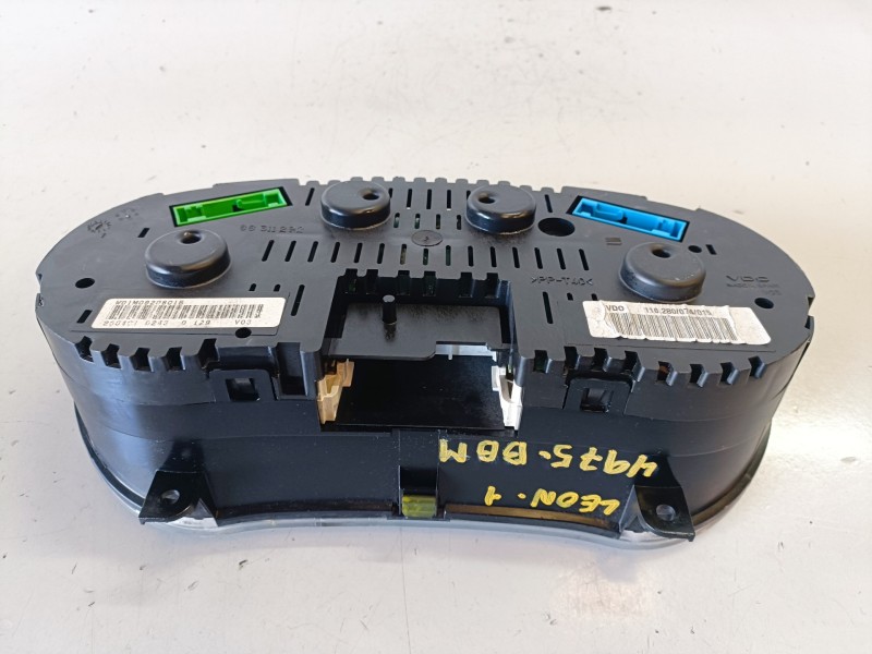 Recambio de cuadro instrumentos para seat leon (1m1) asv referencia OEM IAM 110280074015  