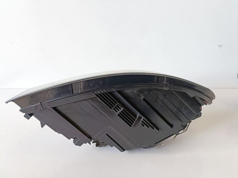 Recambio de faro izquierdo para volvo s40 berlina referencia OEM IAM 31265694LH  