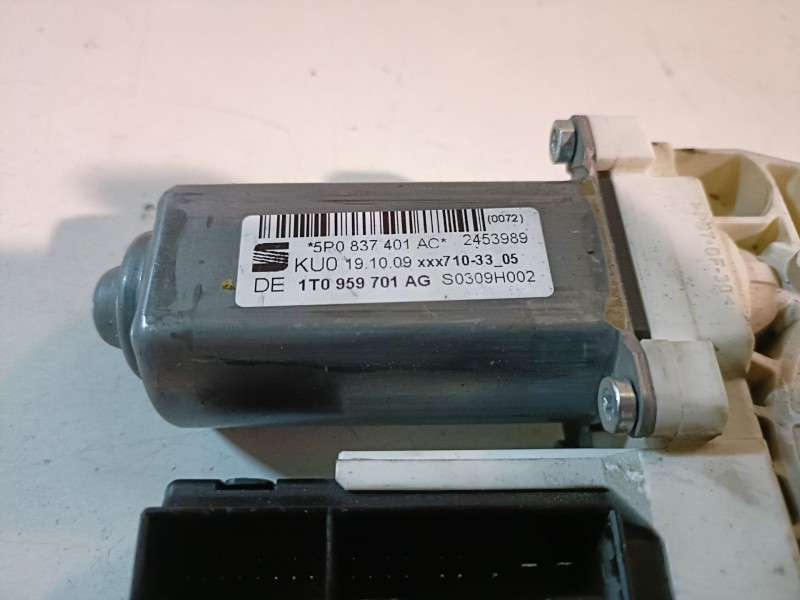 Recambio de motor elevalunas delantero izquierdo para seat altea (5p1) cayc referencia OEM IAM 3C0959793A  