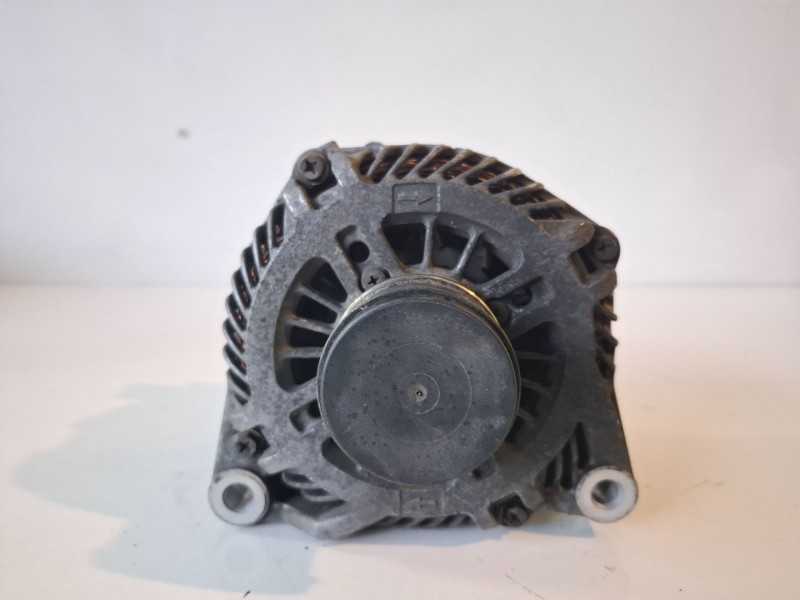Recambio de alternador para citroen c5 break rhr referencia OEM IAM A004TJ0084A  