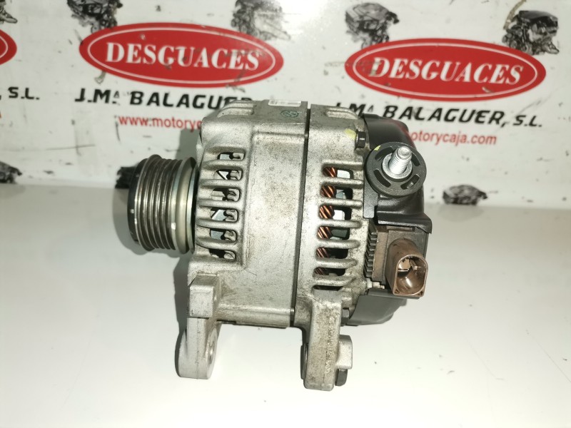 Recambio de alternador para kia ceed (cd) d4fb referencia OEM IAM 373002A700  