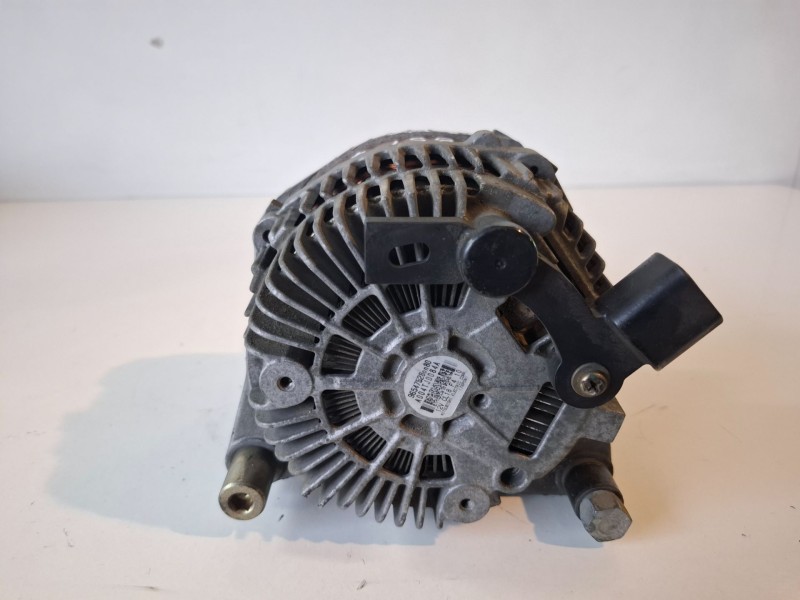 Recambio de alternador para citroen c5 break rhr referencia OEM IAM A004TJ0084A  