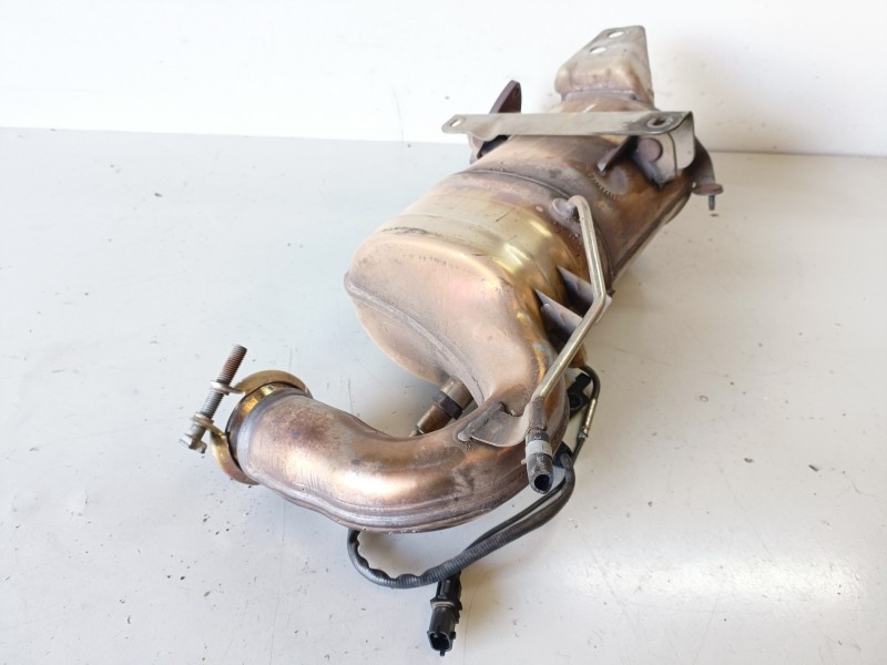 Recambio de catalizador para opel insignia berlina a20dt referencia OEM IAM 55574666  