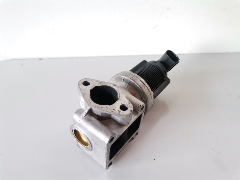 Recambio de valvula egr para opel zafira b z19dth referencia OEM IAM 50024005  