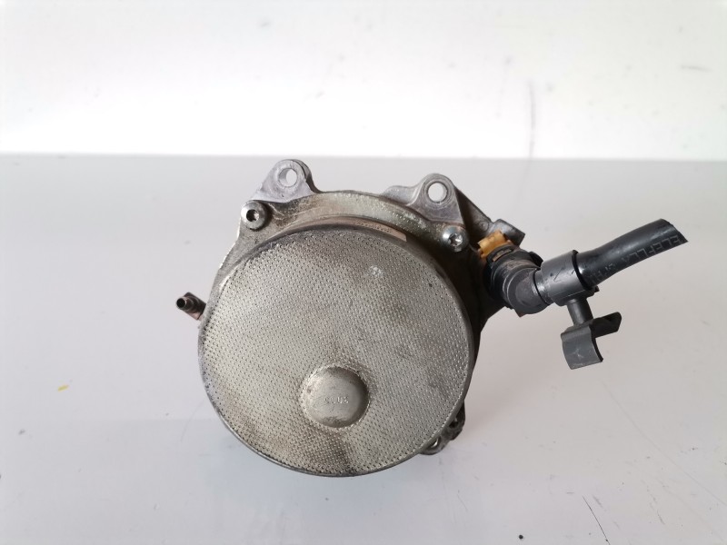 Recambio de depresor freno / bomba vacio para opel zafira b z19dth referencia OEM IAM 55188660/72902301E  