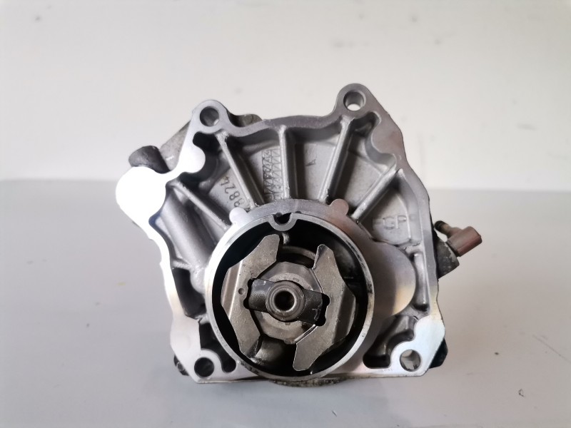 Recambio de depresor freno / bomba vacio para opel zafira b z19dth referencia OEM IAM 55188660/72902301E  