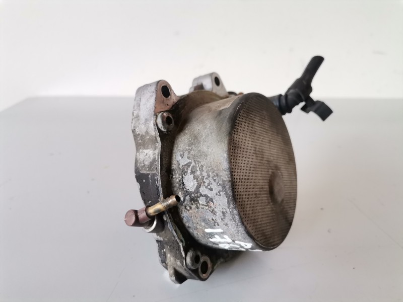 Recambio de depresor freno / bomba vacio para opel zafira b z19dth referencia OEM IAM 55188660/72902301E  