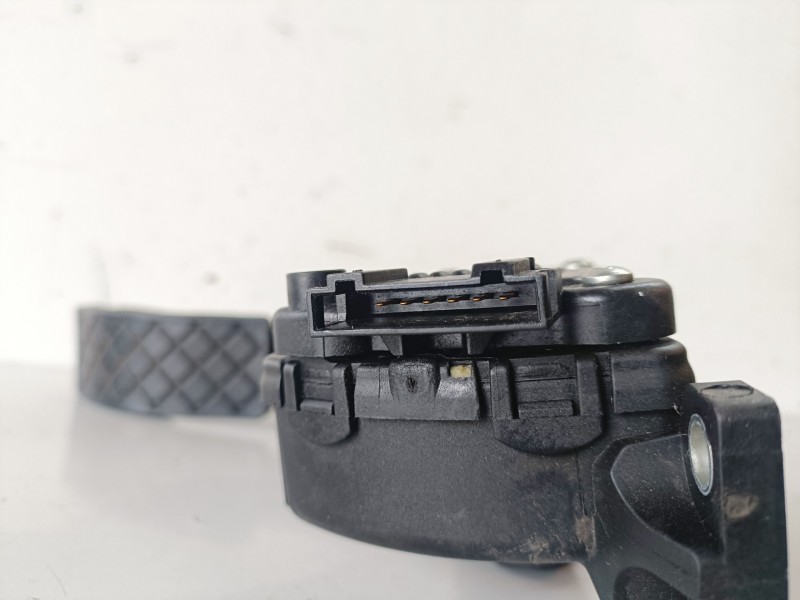 Recambio de potenciometro pedal para audi a8 (4e) bvn referencia OEM IAM 4E1723523E  