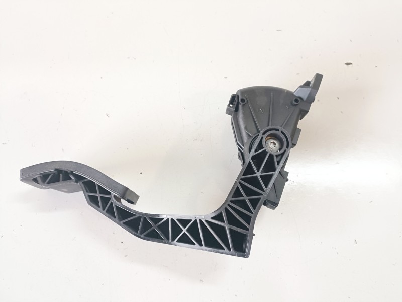 Recambio de potenciometro pedal para audi a8 (4e) bvn referencia OEM IAM 4E1723523E  