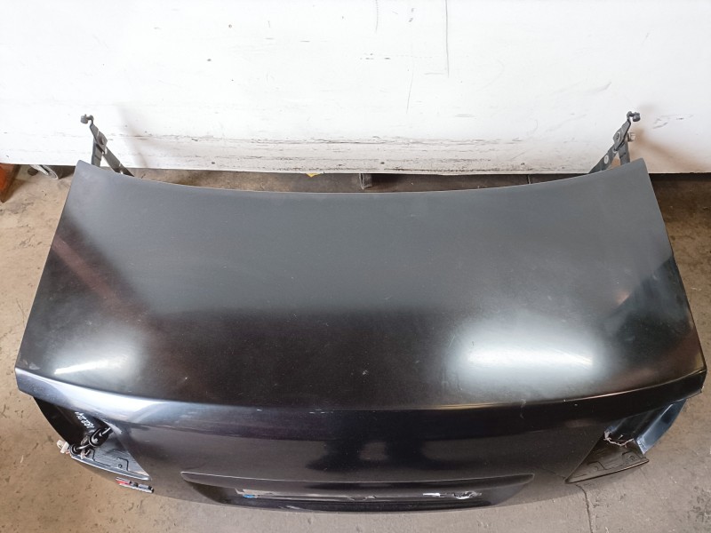 Recambio de porton trasero para audi a8 (4e) bvn referencia OEM IAM   