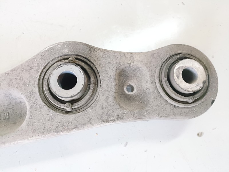 Recambio de brazo suspension inferior trasero izquierdo para audi a8 (4e) bvn referencia OEM IAM 4E0505361  