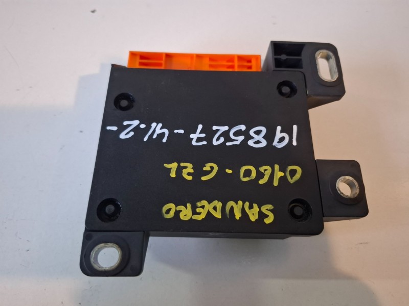 Recambio de centralita airbag para dacia sandero k9k796 referencia OEM IAM 8201002829  