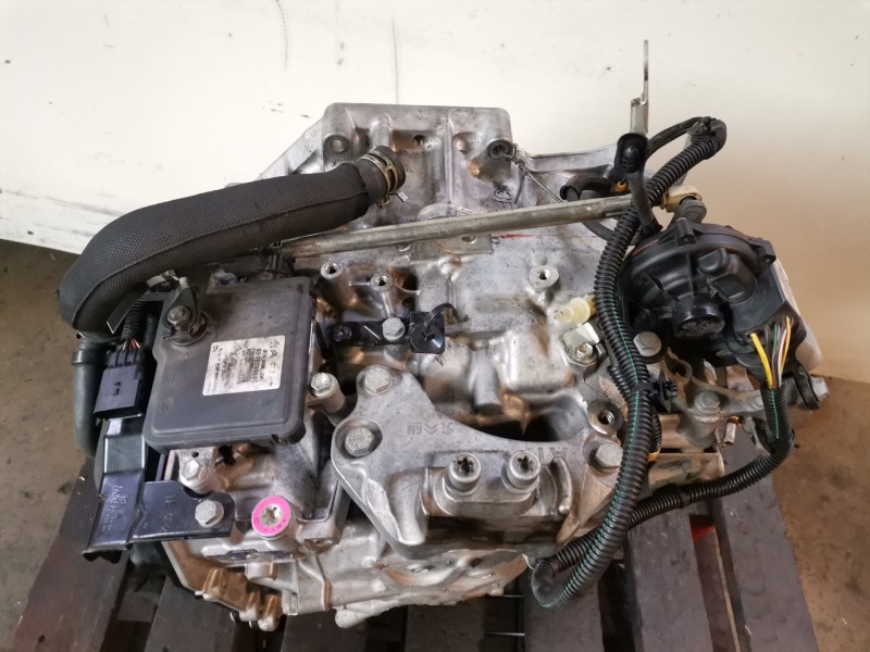 Recambio de caja cambios para citroen c4 picasso/spacetourer 9h06 referencia OEM IAM 20GE23  