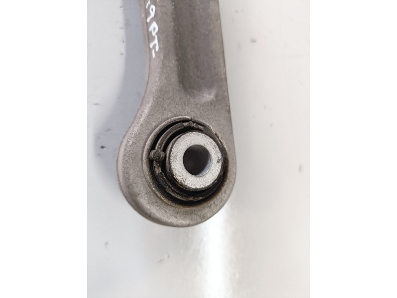 Recambio de brazo suspension inferior trasero derecho para audi a8 (4e) bvn referencia OEM IAM 4E0505361  