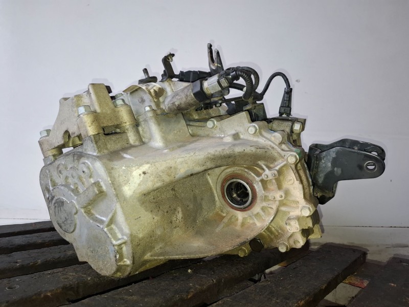 Recambio de caja cambios para hyundai i30 (fd) d4fb referencia OEM IAM   