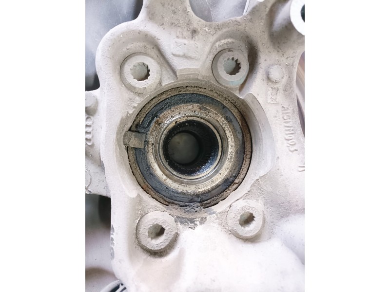 Recambio de mangueta trasera derecha para audi a8 (4e) bvn referencia OEM IAM   