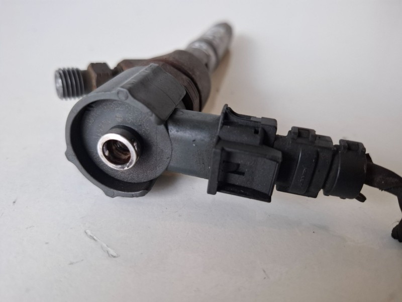 Recambio de inyector para hyundai i30 (fd) d4fb referencia OEM IAM 0445110256  