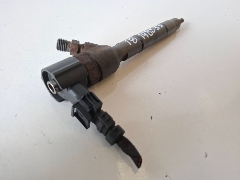 Recambio de inyector para hyundai i30 (fd) d4fb referencia OEM IAM 0445110256  
