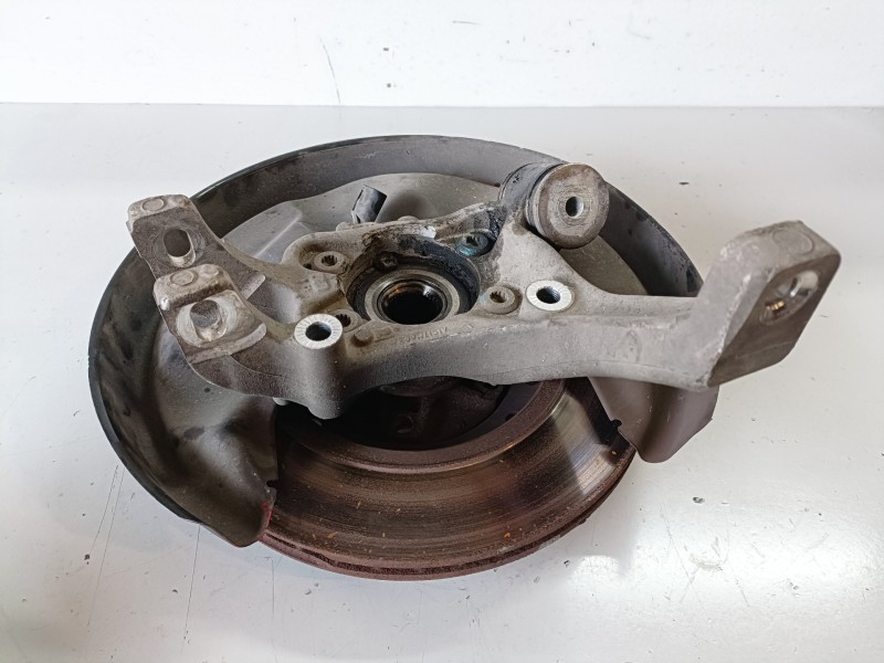 Recambio de mangueta trasera izquierda para audi a8 (4e) bvn referencia OEM IAM   