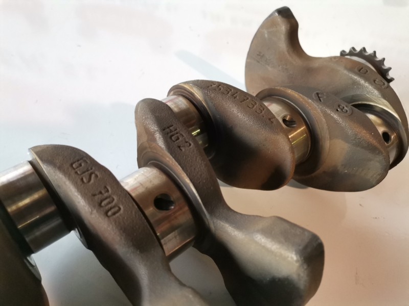 Recambio de cigueñal para peugeot 207 8fs referencia OEM IAM 75347334  