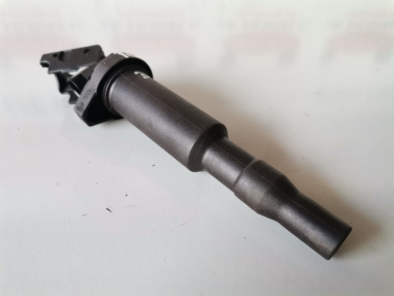 Recambio de bobina encendido para peugeot 207 8fs referencia OEM IAM 0221504470/V75716438002  
