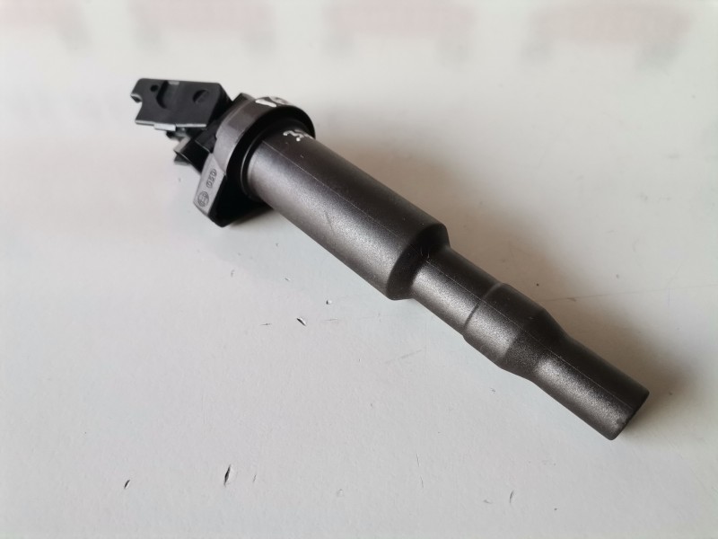 Recambio de bobina encendido para peugeot 207 8fs referencia OEM IAM 0221504470/V75716438002  