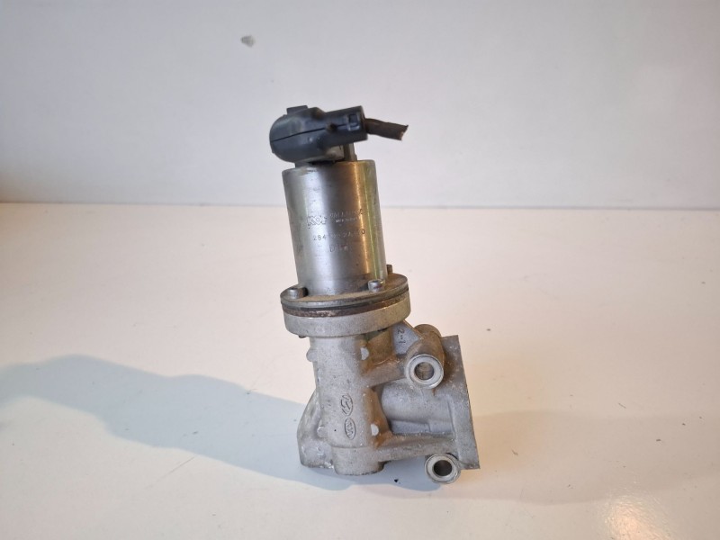 Recambio de valvula egr para hyundai i30 (fd) d4fb referencia OEM IAM 284102A120  