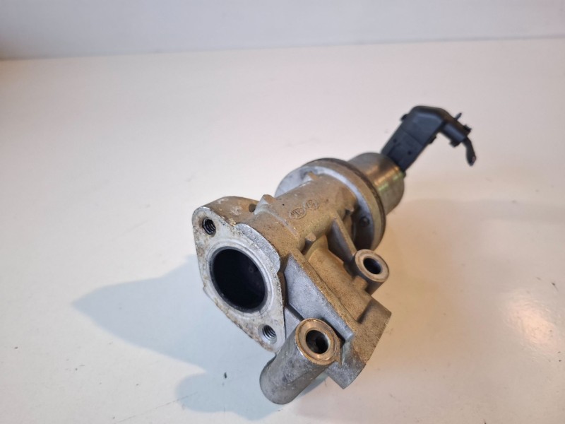 Recambio de valvula egr para hyundai i30 (fd) d4fb referencia OEM IAM 284102A120  