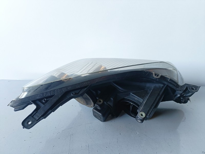 Recambio de faro izquierdo para opel astra h berlina z19dth referencia OEM IAM   