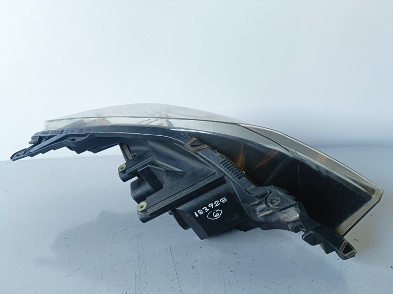 Recambio de faro izquierdo para opel astra h berlina z19dth referencia OEM IAM   